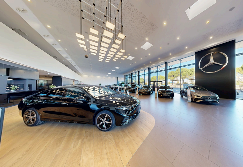 visite virtuelle showroom automobile